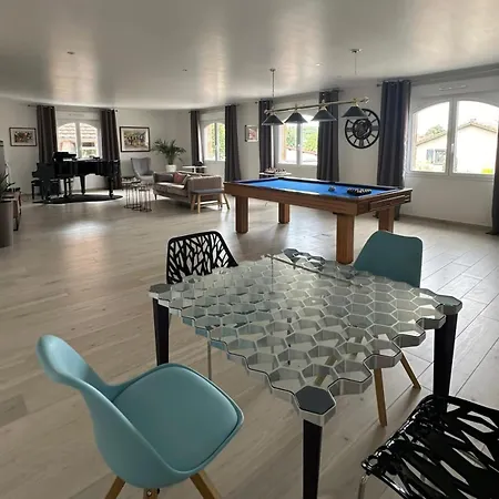 게스트하우스 L'obsidienne 3*